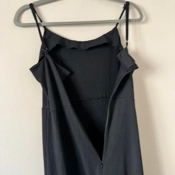 Black Knit Dress with Bubble Hem Medium - Picture 5 of 8